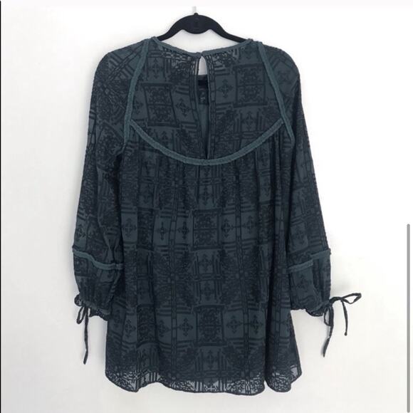 RED CARTER Embroidered Long Sleeve Shift Dress - Picture 5 of 6